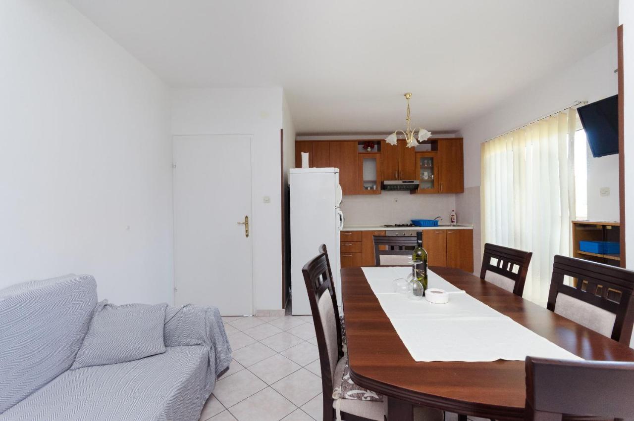 And Sime M Apartment *