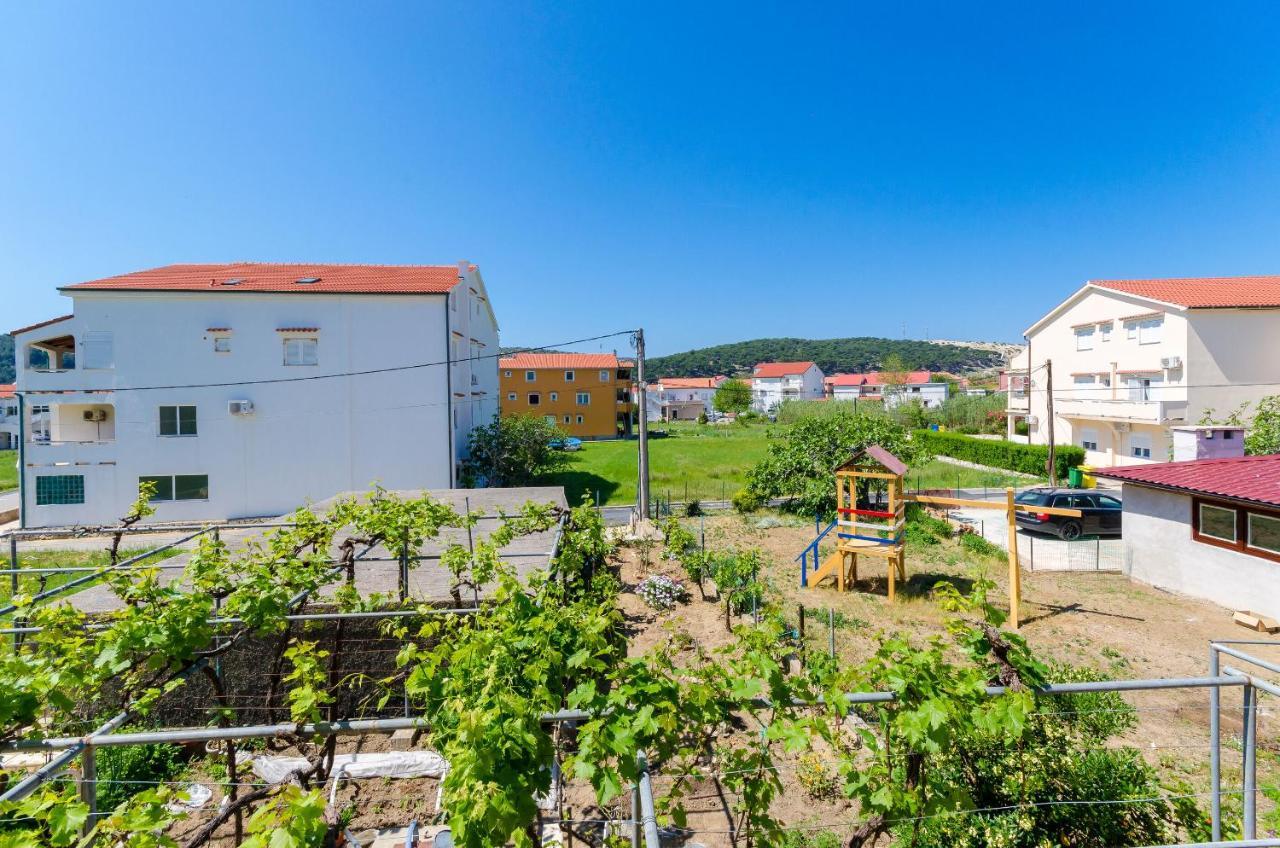 And Sime M Apartment *