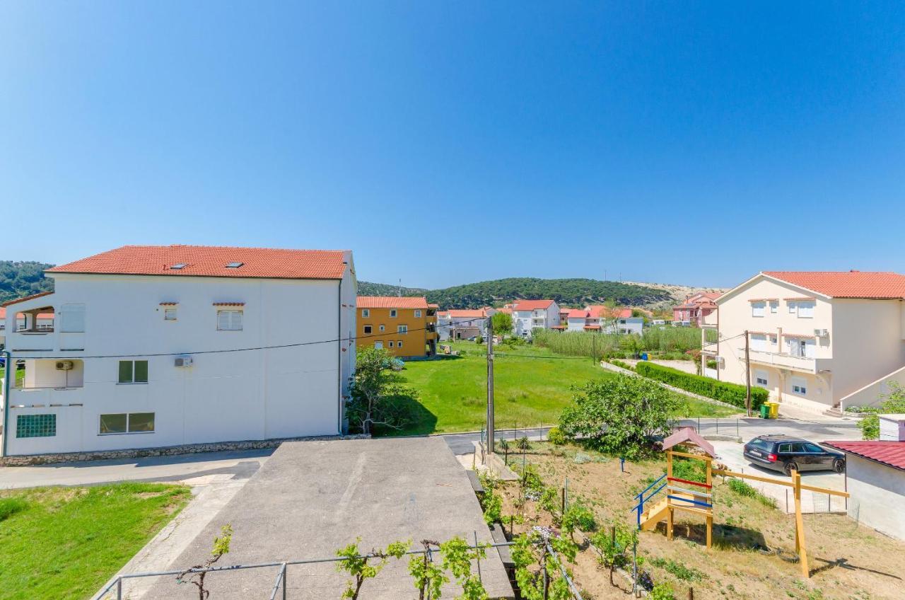 And Sime M Apartment *